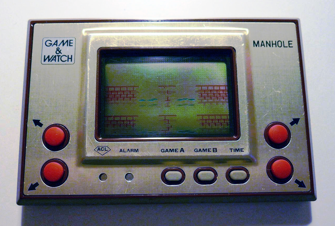 Photo of Nintendo Game & Watch Gold (Credit: Xabi Vazquez).